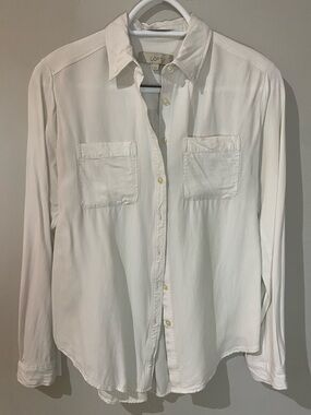 LOFT White Long-Sleeve Button-Down Shirt with Chest Pockets